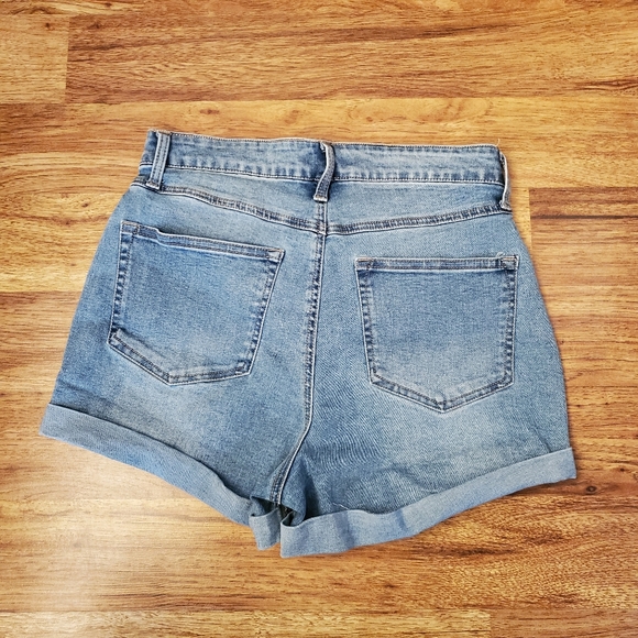 Forever 21 Size 29 Stretch High Rise Jean Shorts - Picture 2 of 6